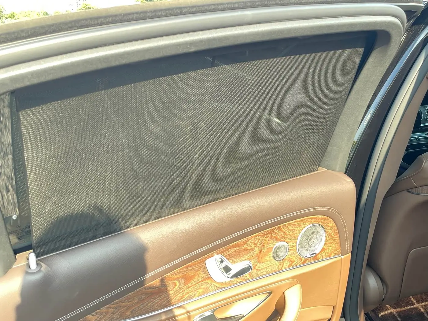 Mercedes-Benz E-Class 2022 — ფოტო 11/17