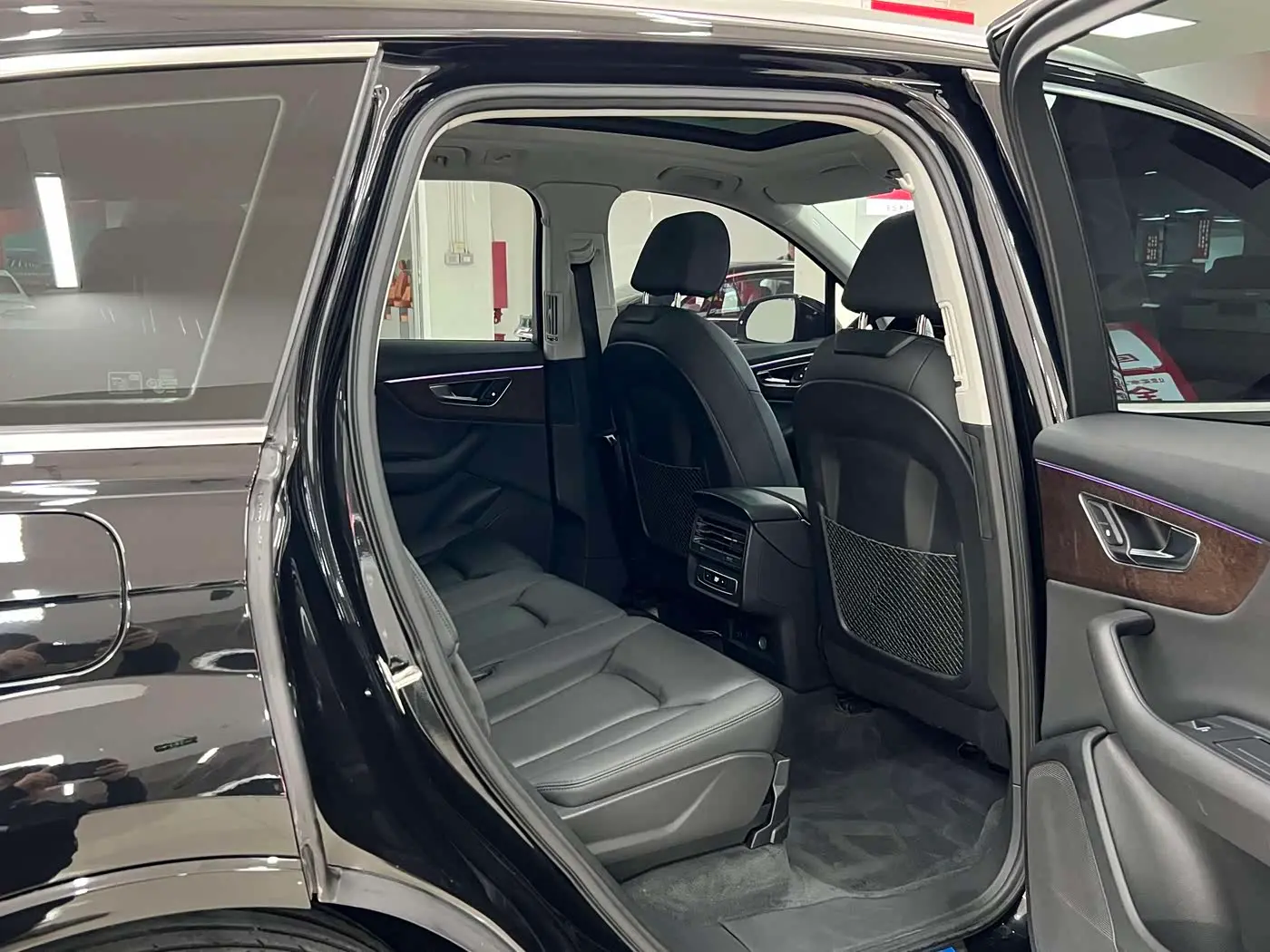Audi Q7 2022 — Photo 12/17