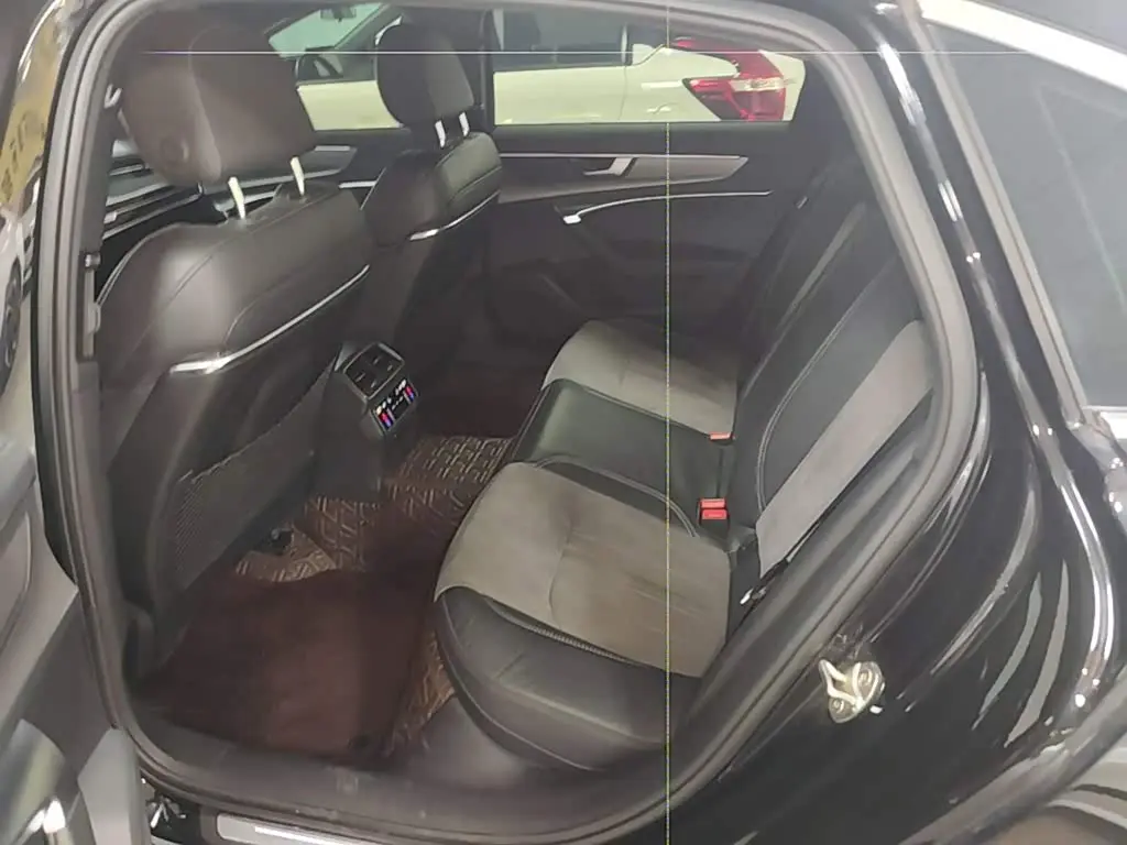 Audi A6L 2022 — Photo 17/20