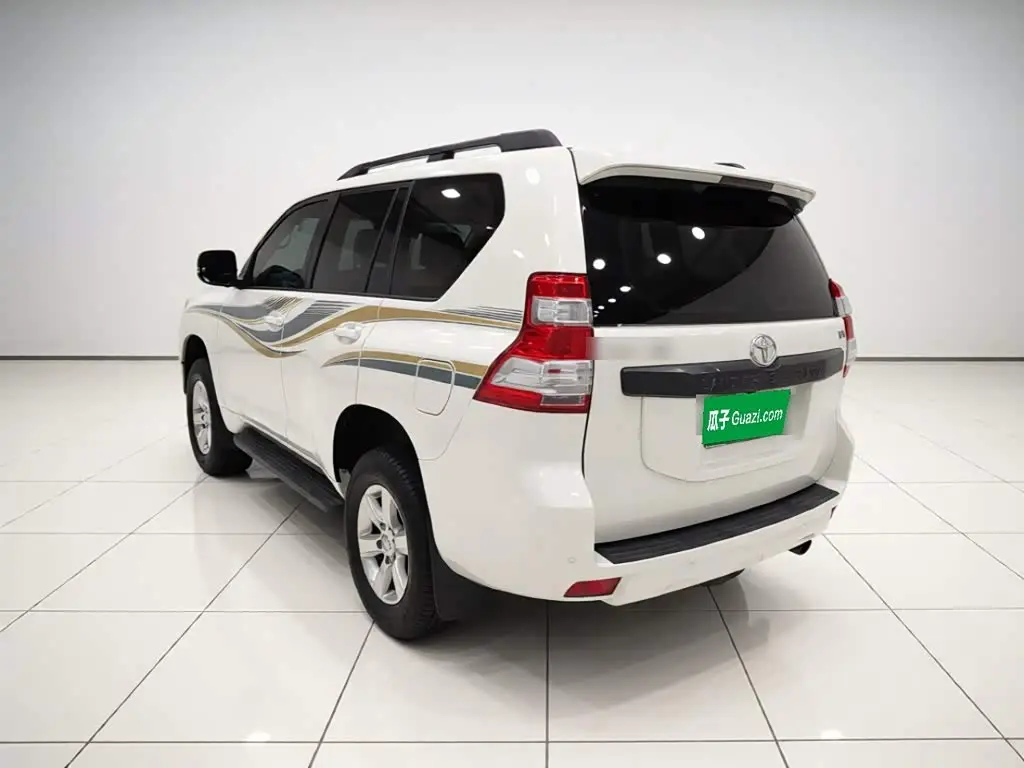 Toyota Prado 2017 — ფოტო 4/20