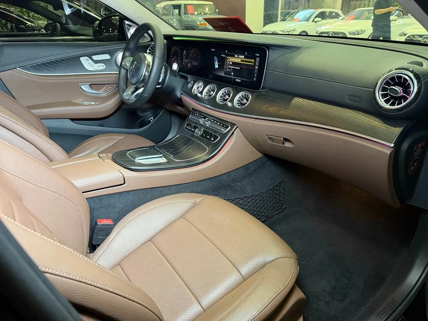 Mercedes-Benz E-Class 2019 — ფოტო 12/18