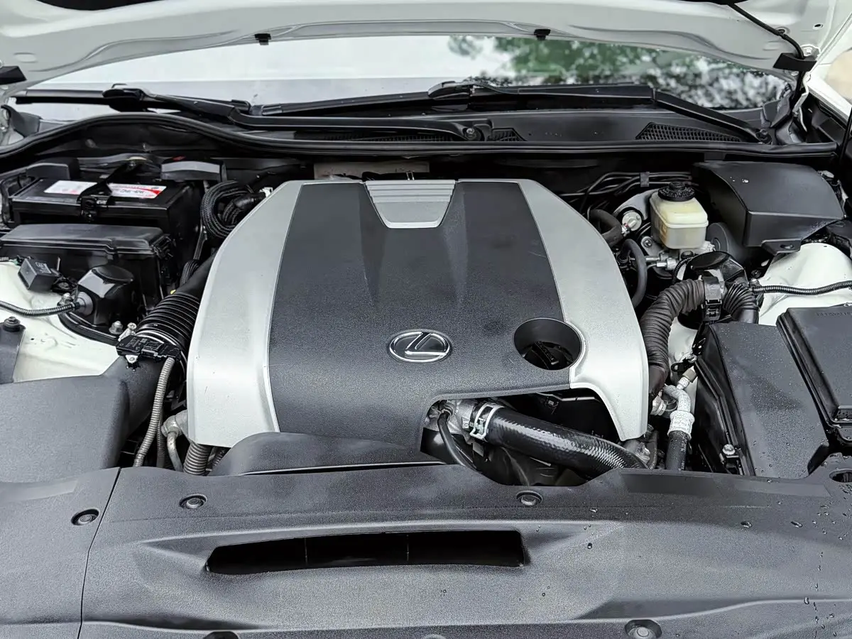 Lexus GS 2013 — Photo 9/19