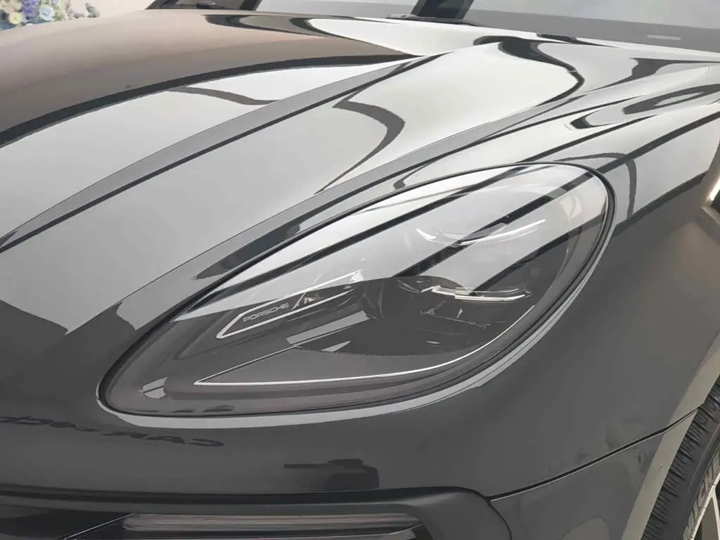 Porsche Macan 2025 — Фото 12/20