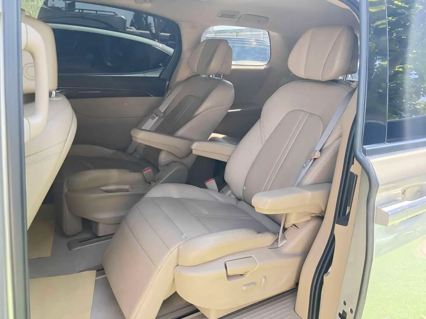 Buick GL8 2020 — Photo 8/11