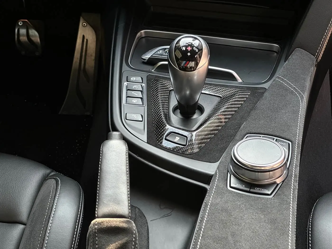 BMW M4 2019 — Photo 15/20