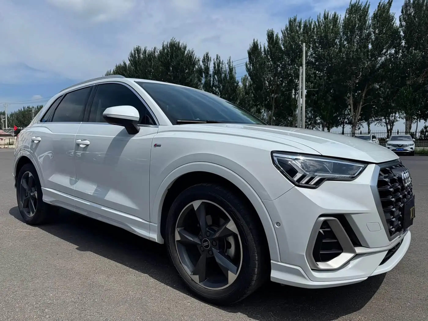 Audi Q3 2021 — Photo 3/19