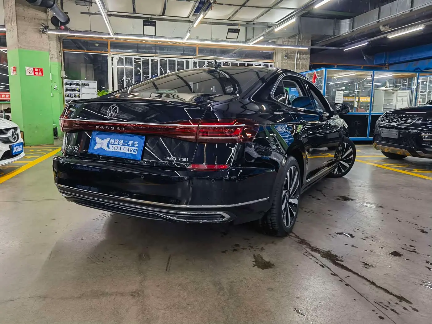 Volkswagen Passat 2024 — Photo 6/17