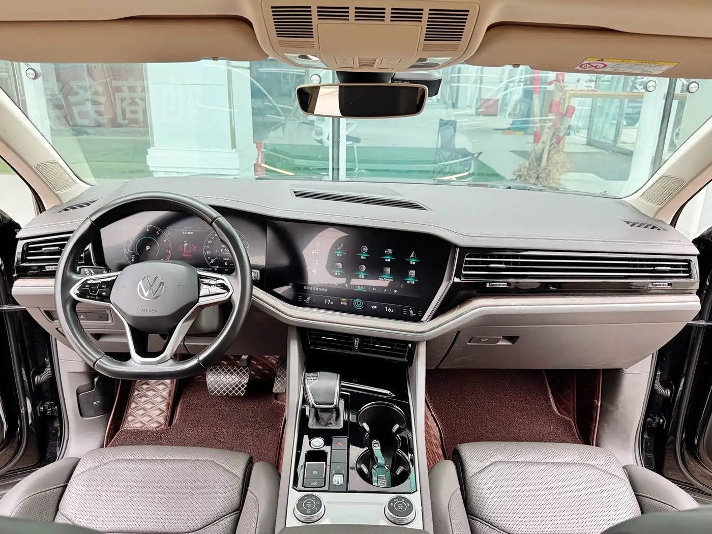 Volkswagen Touareg 2024 — Şəkil 12/19