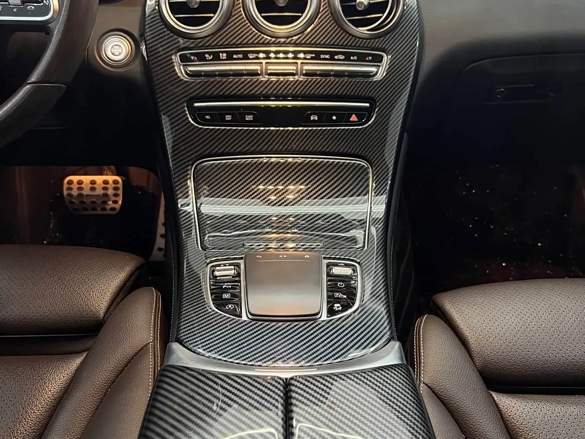 Mercedes-Benz GLC 2021 — Photo 11/18