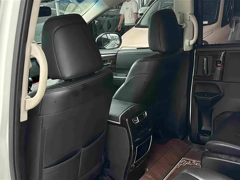 Honda Elysion 2019 — Photo 12/14