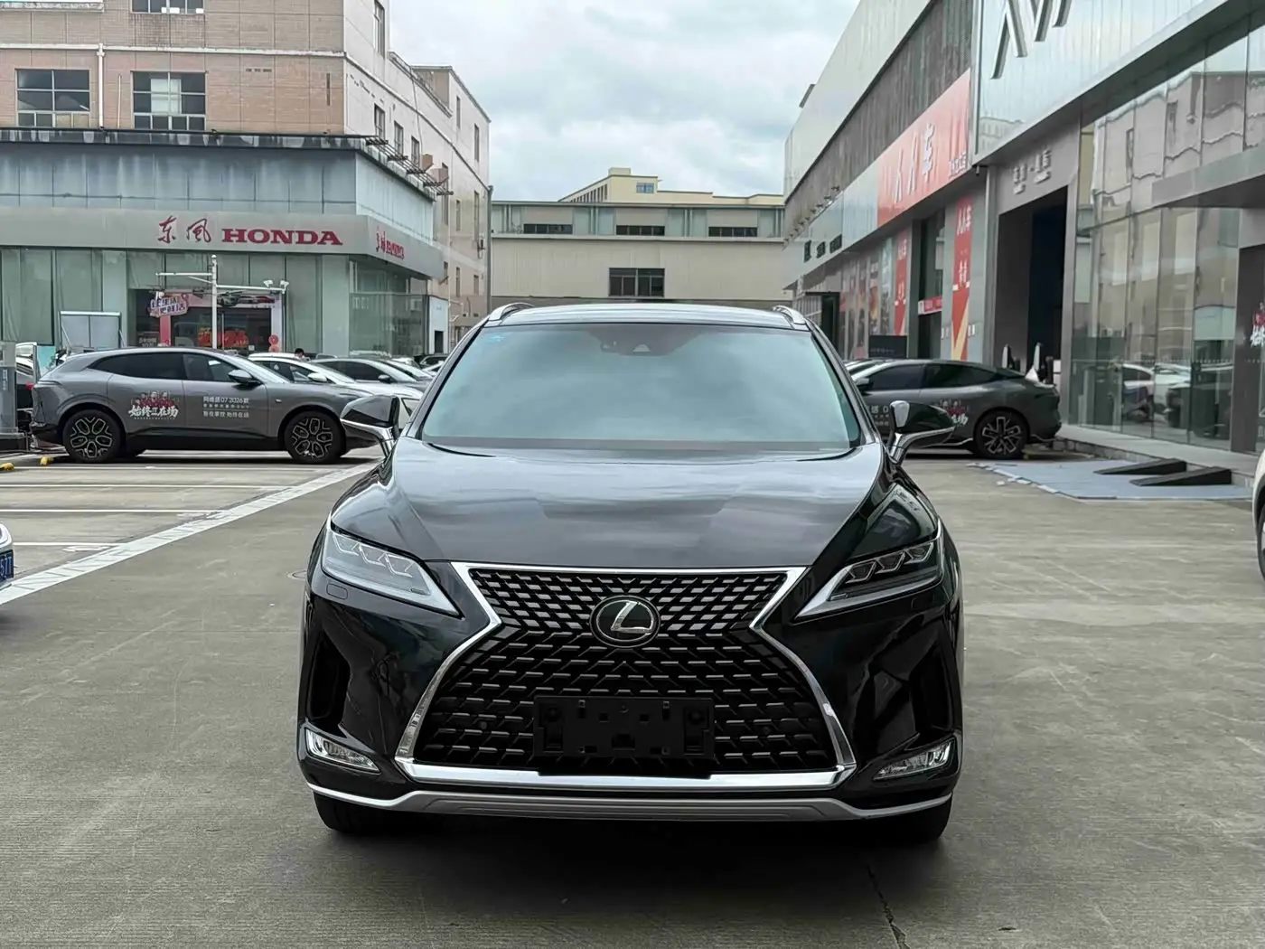 Lexus RX 2022 — Şəkil 2/9