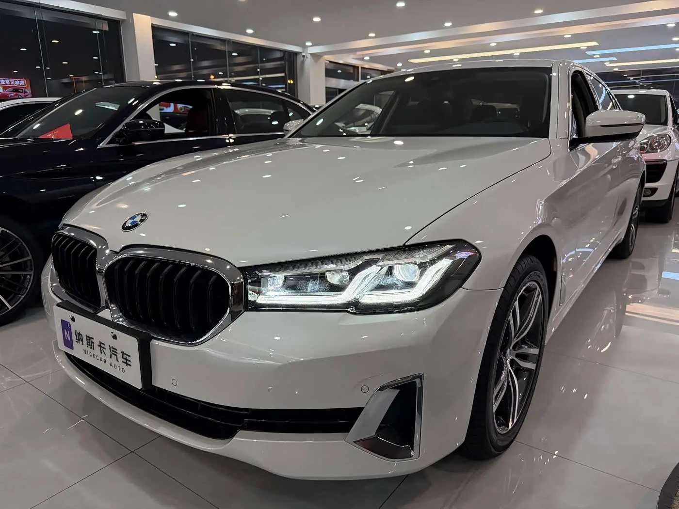 BMW 5 Series 2021 — Photo 1/17