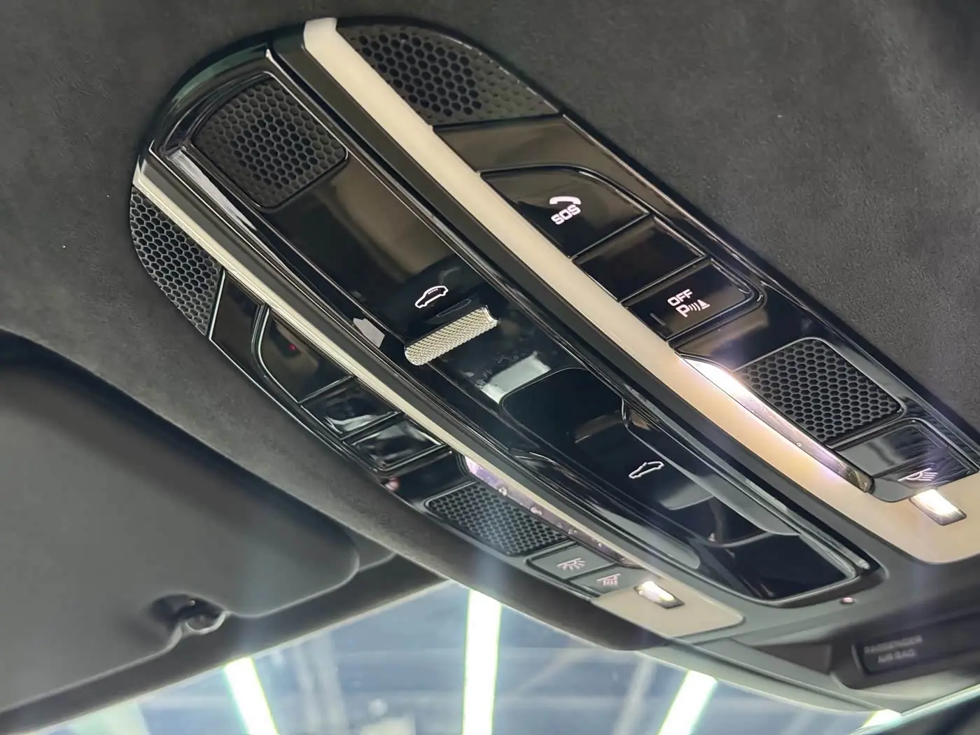 Porsche Cayenne 2020 — Photo 20/20