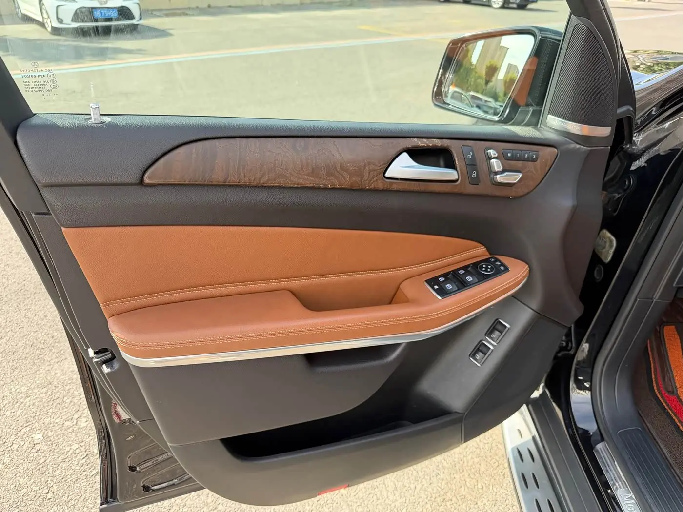 Mercedes-Benz GLS 2016 — Photo 5/17