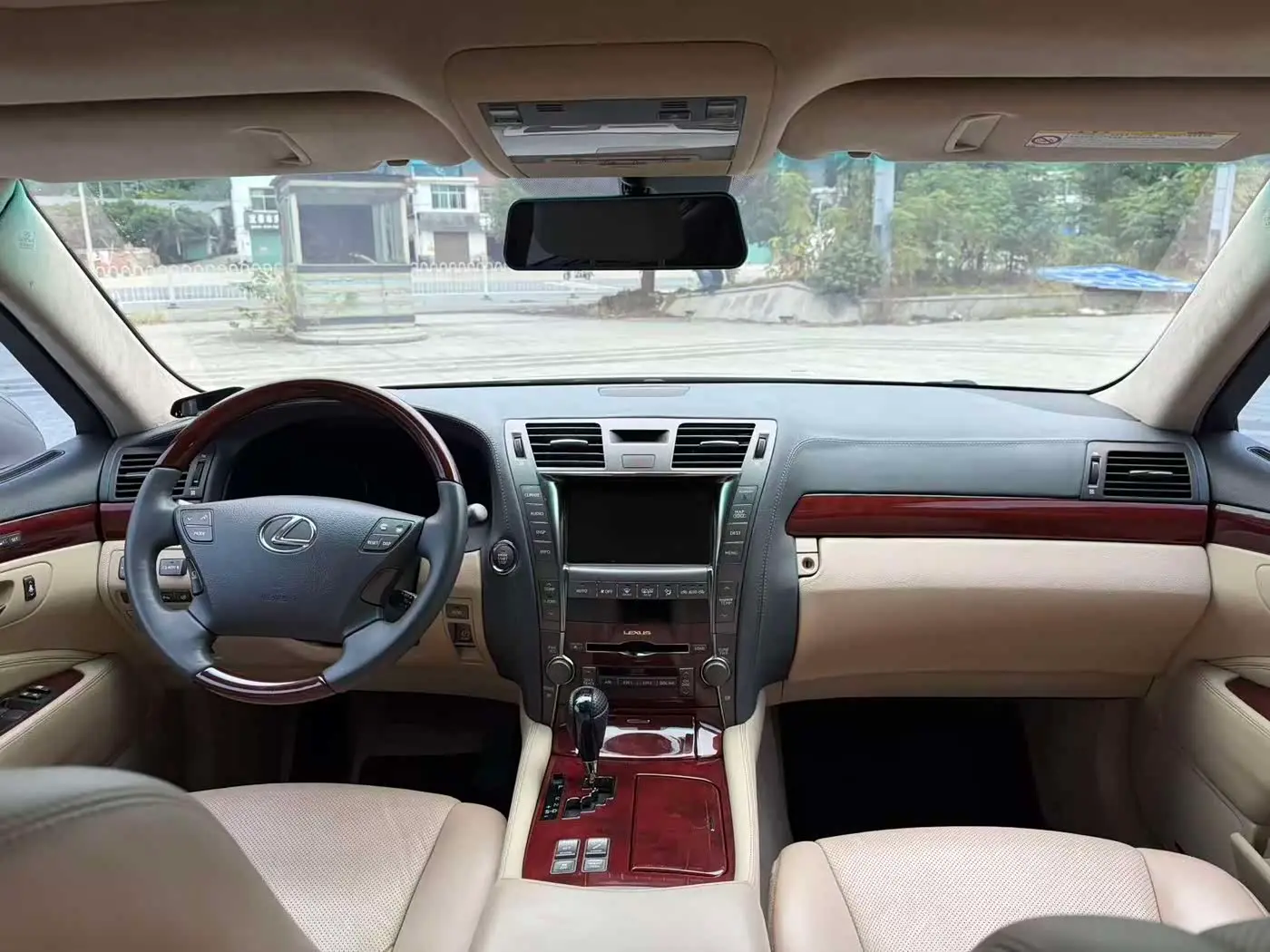 Lexus LS 2007 — Photo 13/14