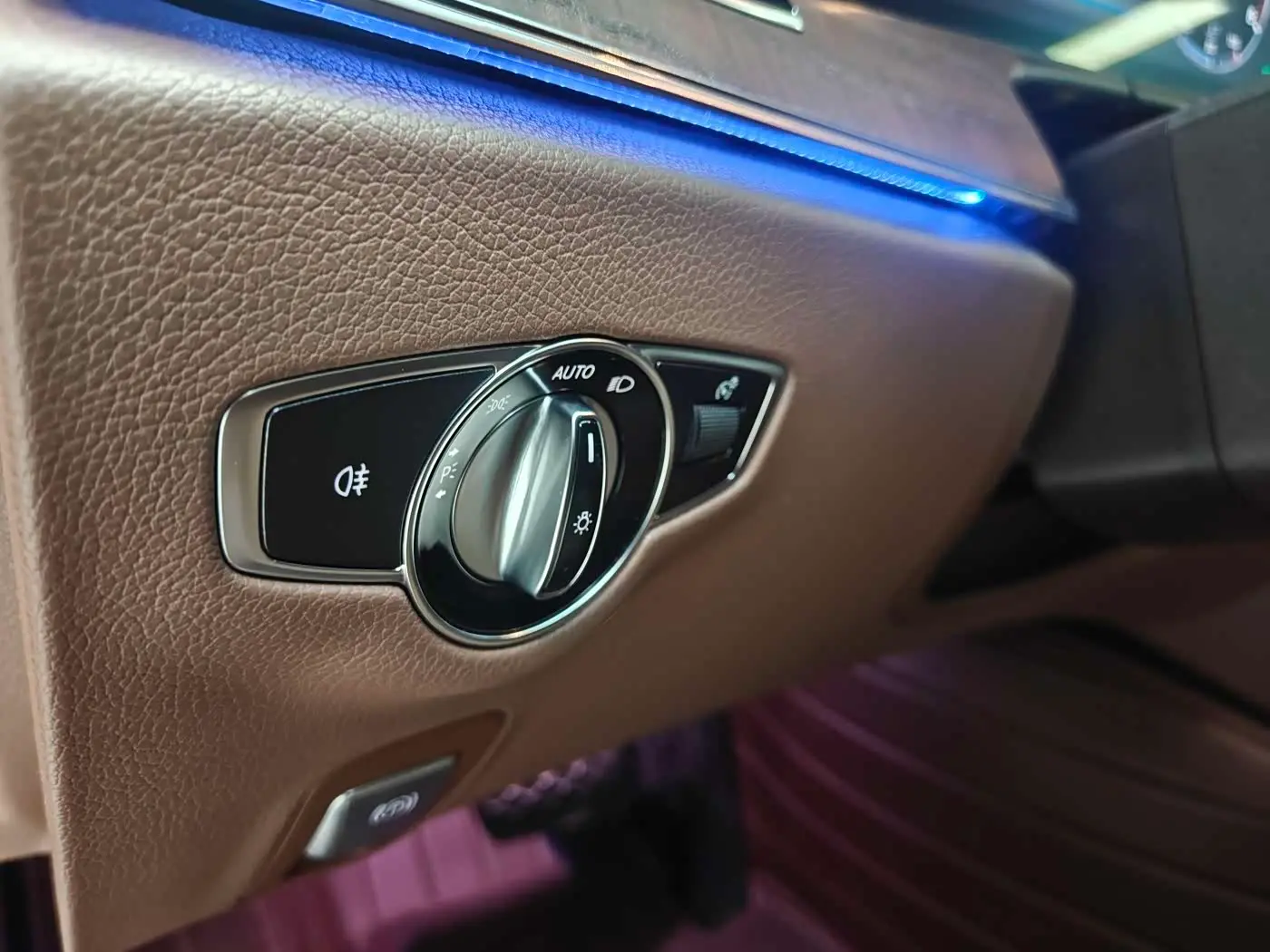 Mercedes-Benz E-Class 2017 — Şəkil 17/20
