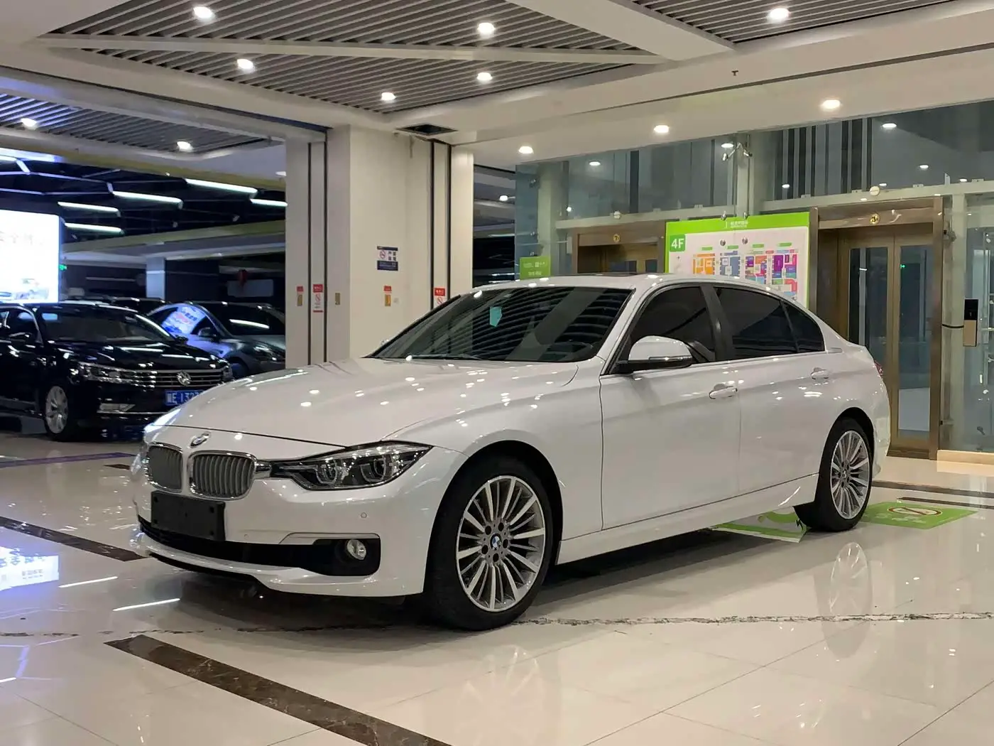 BMW 3 Series, 2019