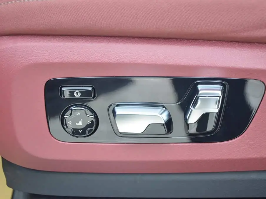 BMW X5 2026 — Photo 6/15