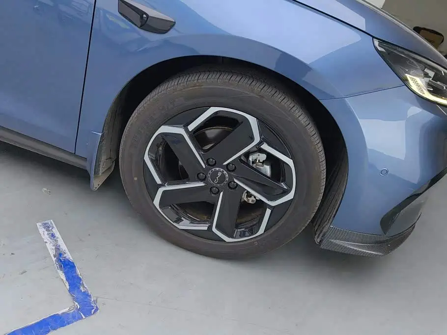 BYD Seal 06 DM-i Touring 2025 — Photo 6/16
