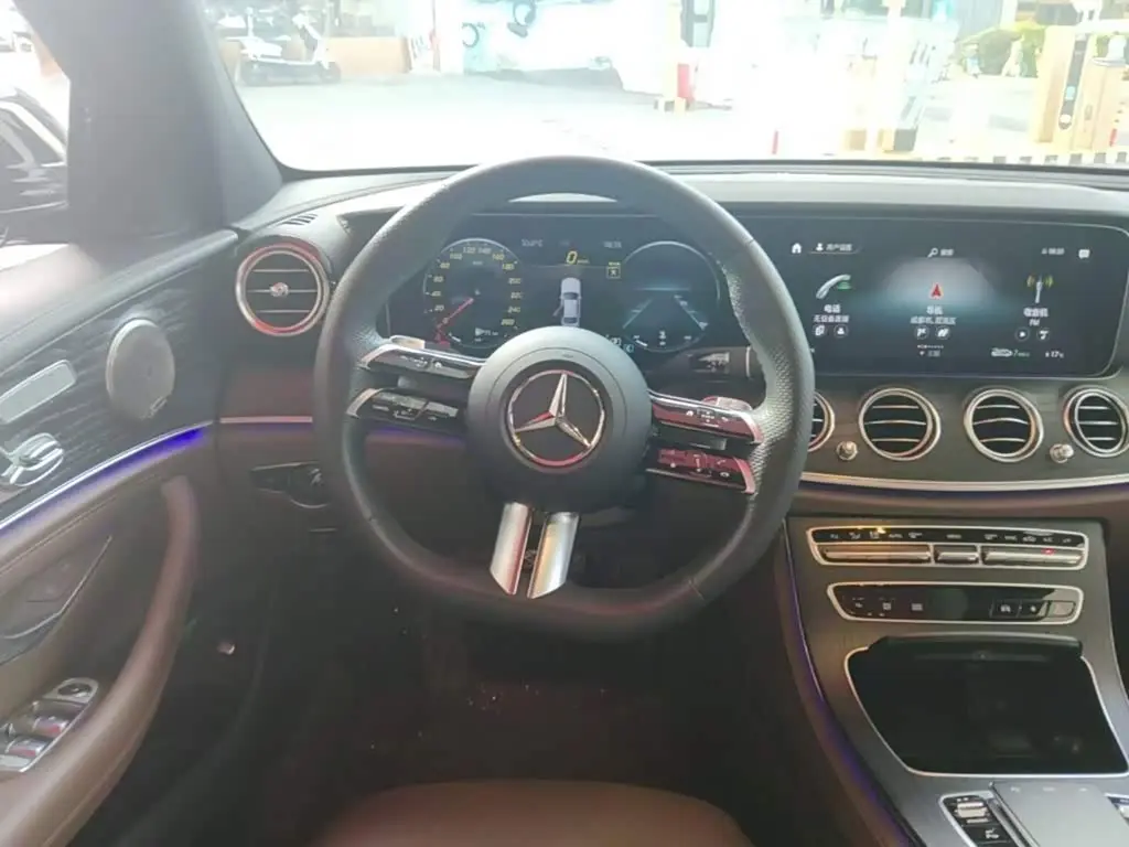 Mercedes-Benz E-Class 2023 — Şəkil 11/20