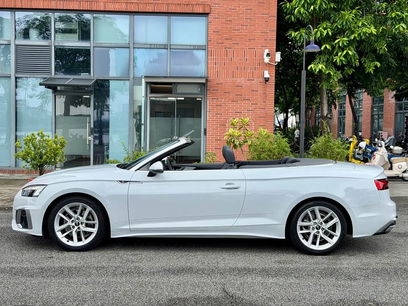 Audi A5 2024 — Photo 2/19