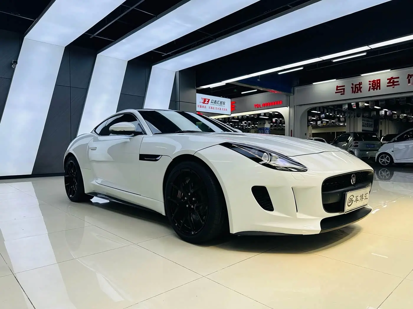 Jaguar F-TYPE 2017 — Фото 3/19