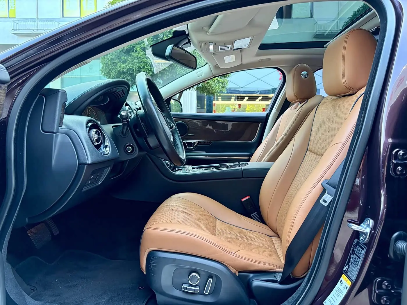 Jaguar XJ 2018 — Şəkil 4/19