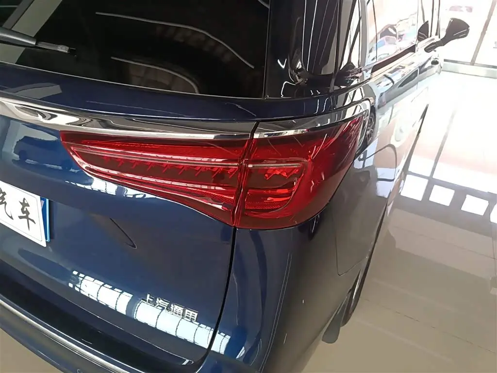 Buick GL8 2022 — Photo 8/20
