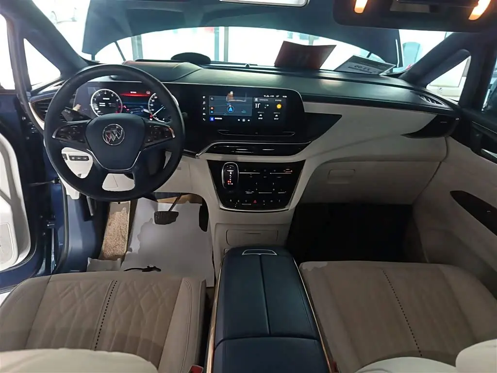 Buick GL8 2022 — Photo 10/20