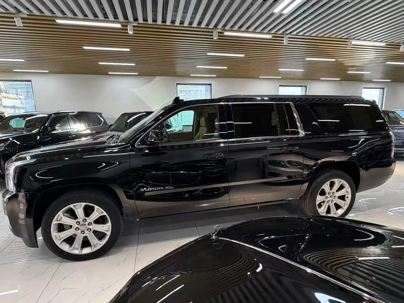 Daolangge GMC Yukon 2018 — Photo 6/16