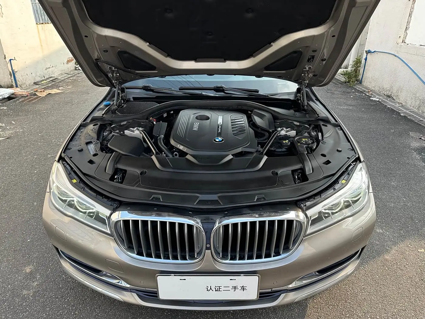 BMW 7 Series 2018 — Şəkil 19/20