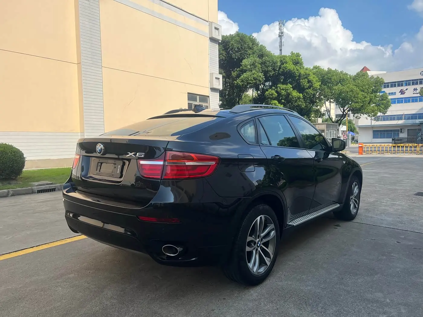 BMW X6 2015 — ფოტო 7/20