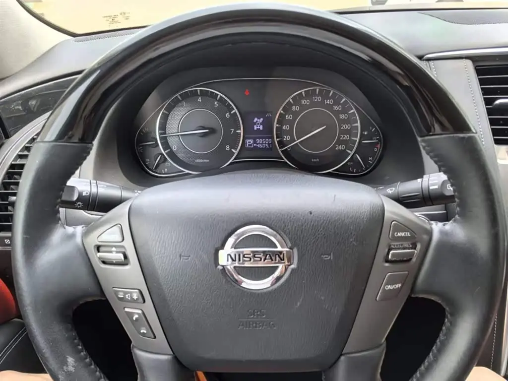 Nissan Patrol 2020 — Photo 7/12