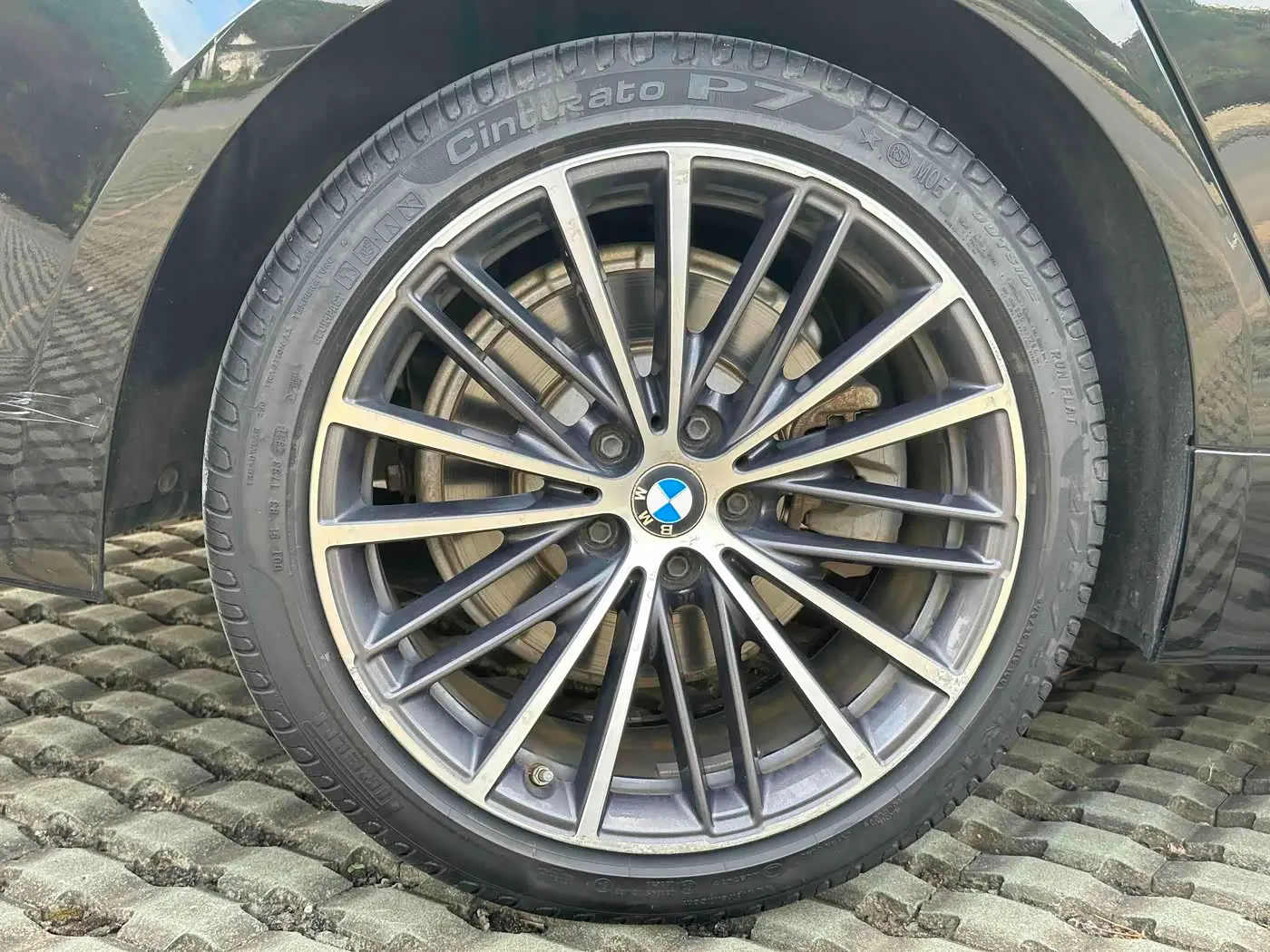 BMW 5 Series 2019 — Şəkil 6/20