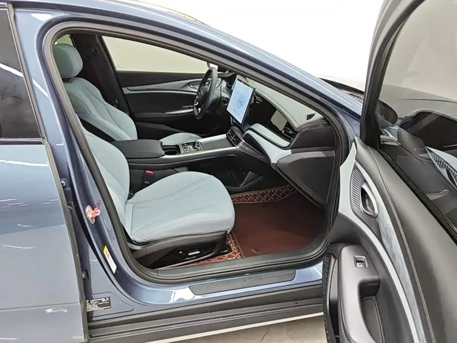 BYD Seal 2023 — Photo 8/16