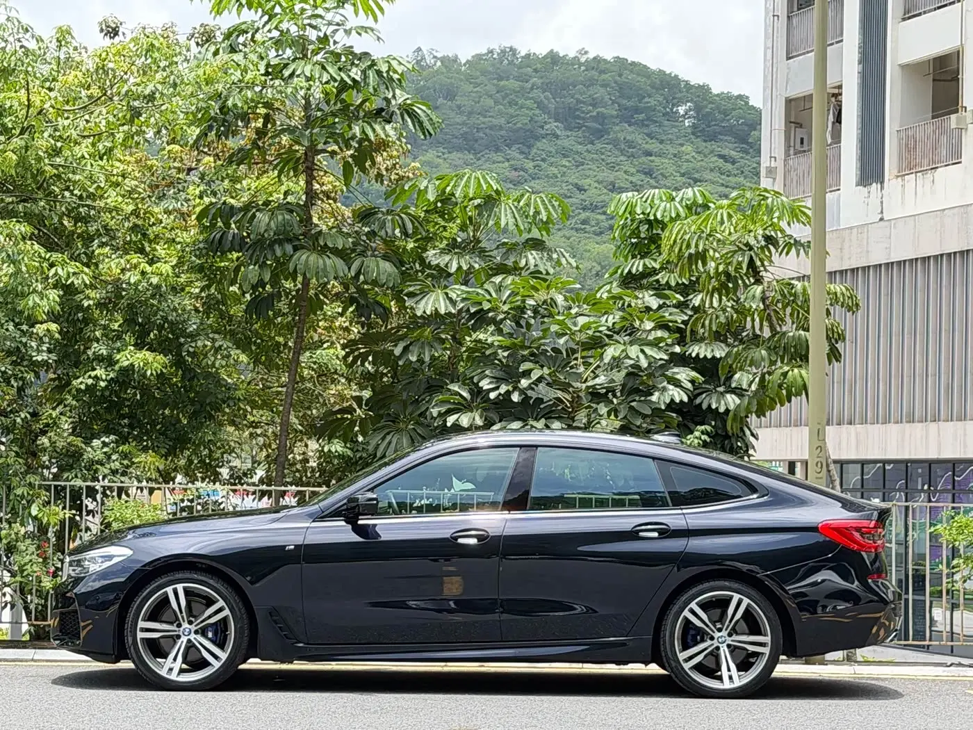 BMW 6 Series GT 2019 — Photo 4/19