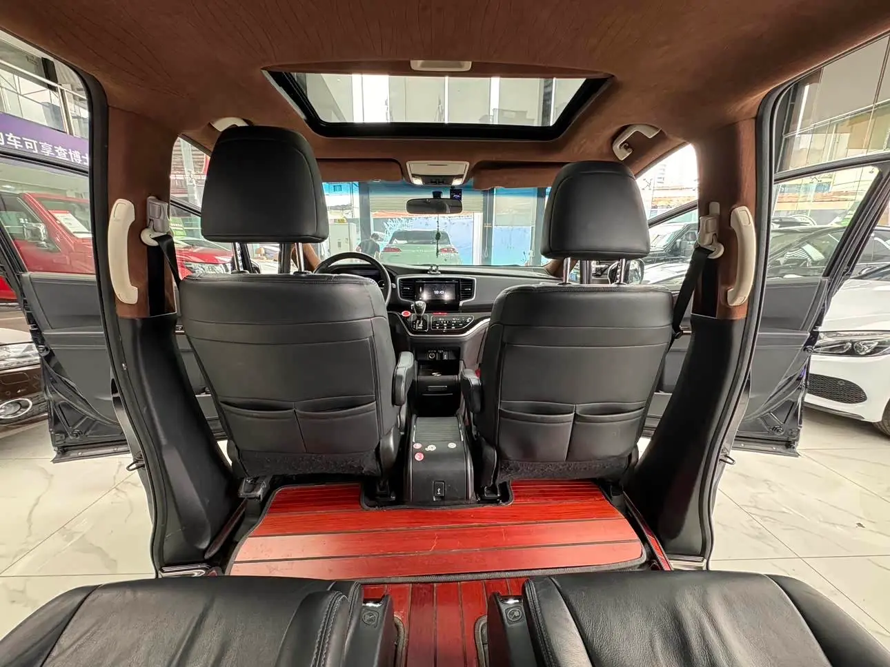 Honda Odyssey 2019 — Photo 12/20
