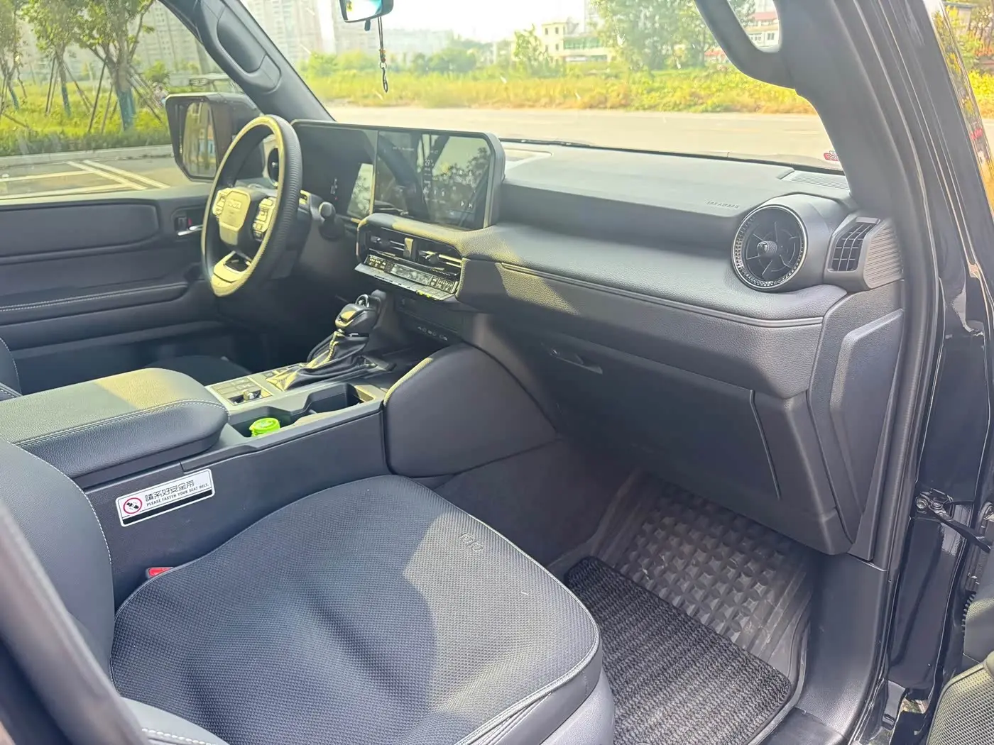 Toyota Prado 2025 — Photo 8/12