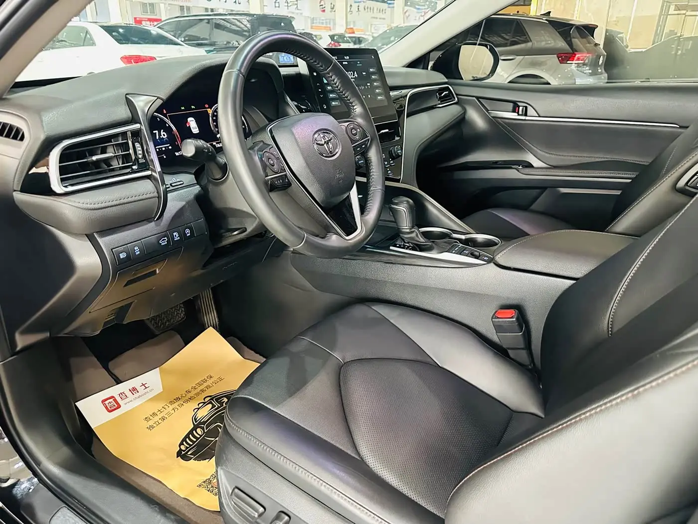 Toyota Camry 2023 — Фото 3/11