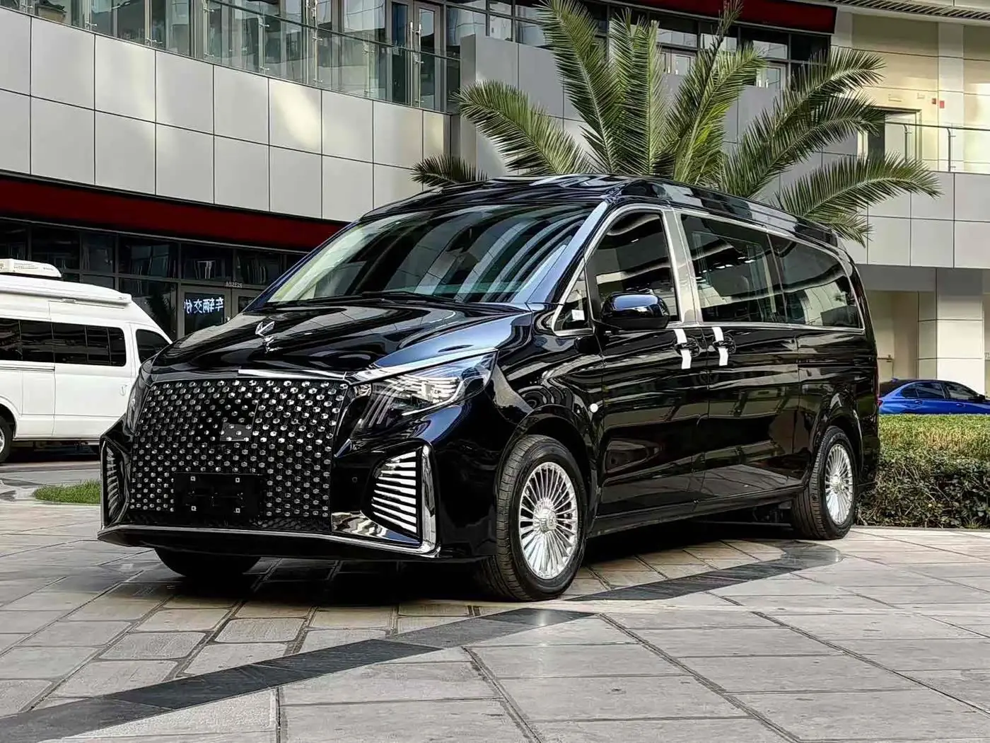 Mercedes-Benz Vito 2023 — Photo 1/9