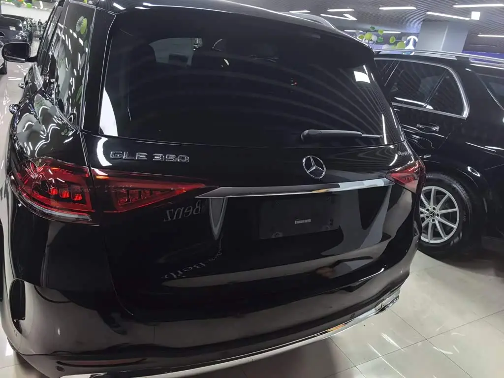 Mercedes-Benz GLE 2021 — Photo 12/17