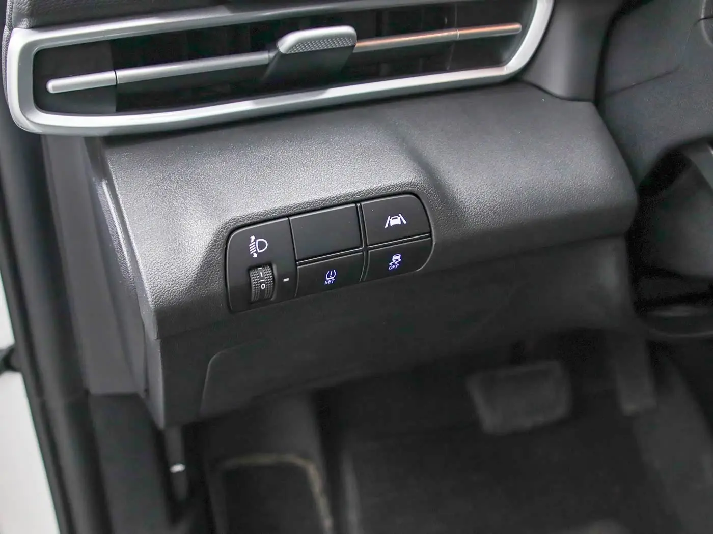 Hyundai Elantra 2023 — Фото 7/20