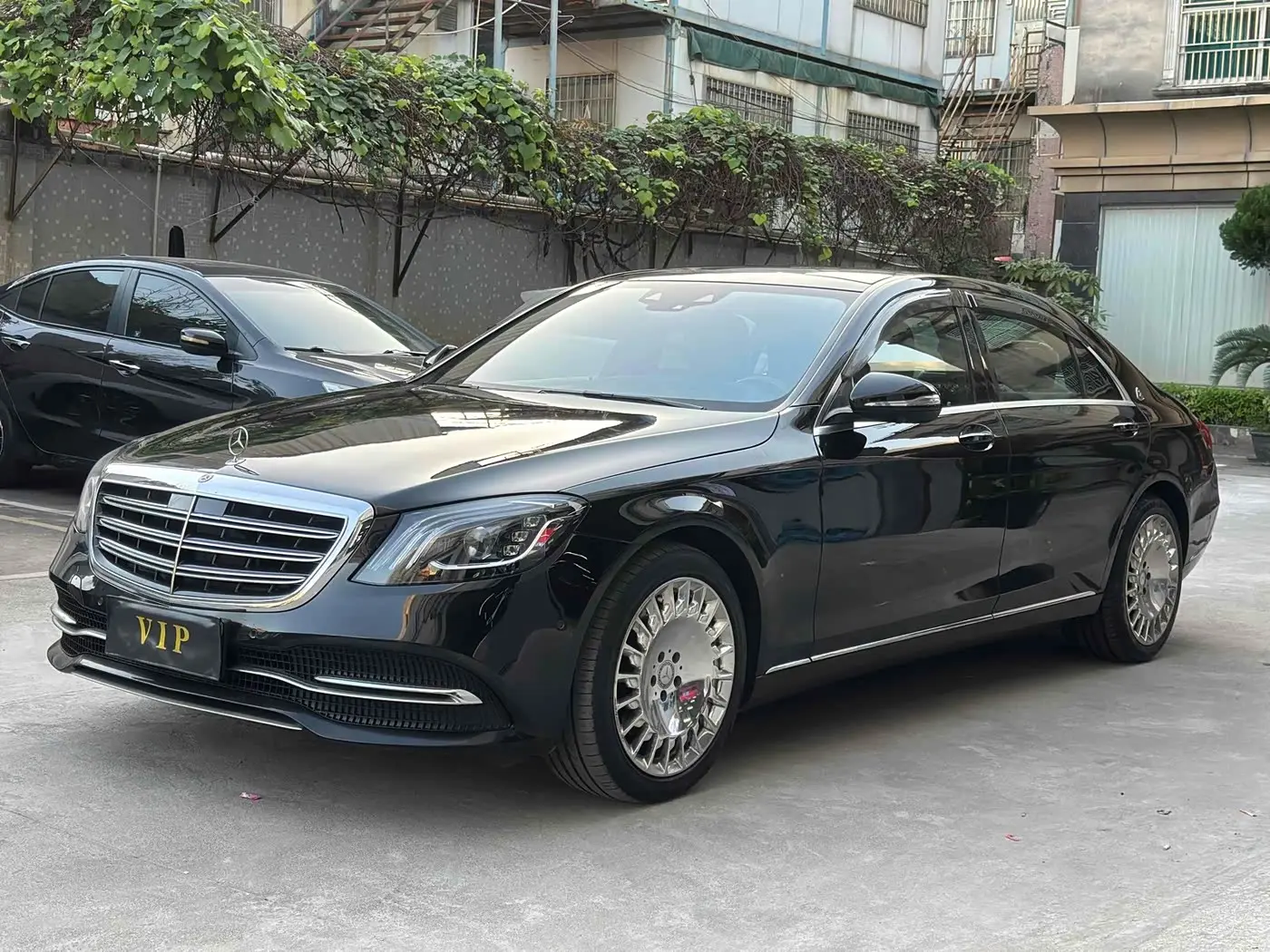 Mercedes-Benz S-Class 2017 — Photo 1/9