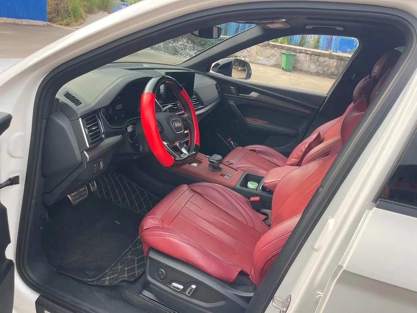 Audi Q5L 2024 — Photo 9/9