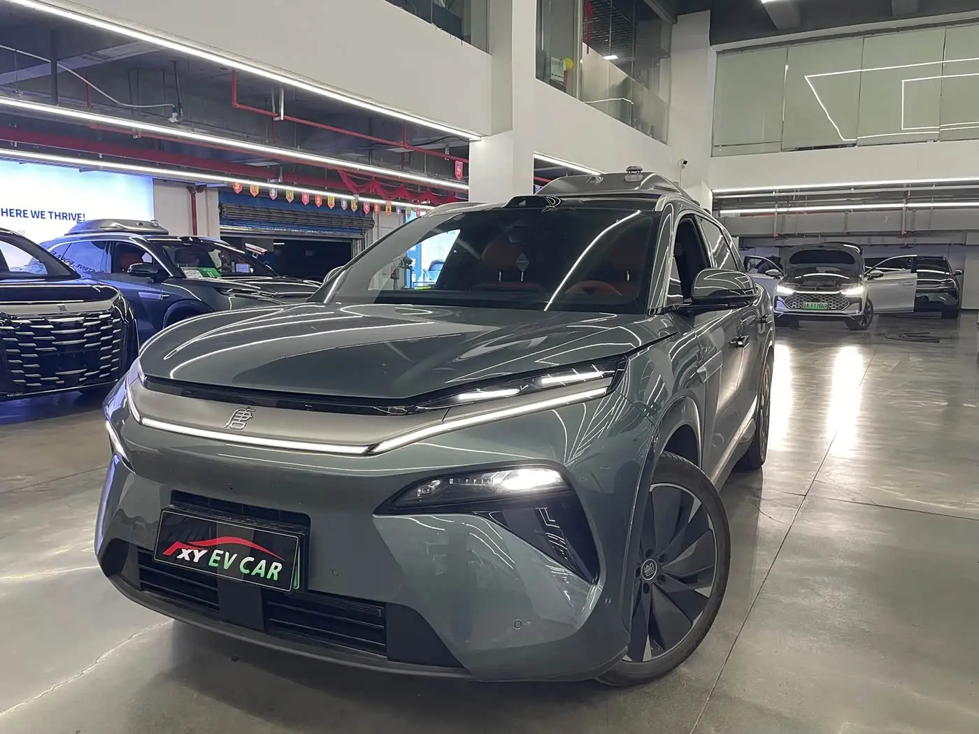 BYD Tang L 2025 — Photo 1/13