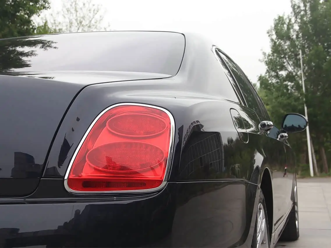 Bentley Flying Spur 2011 — Photo 13/20