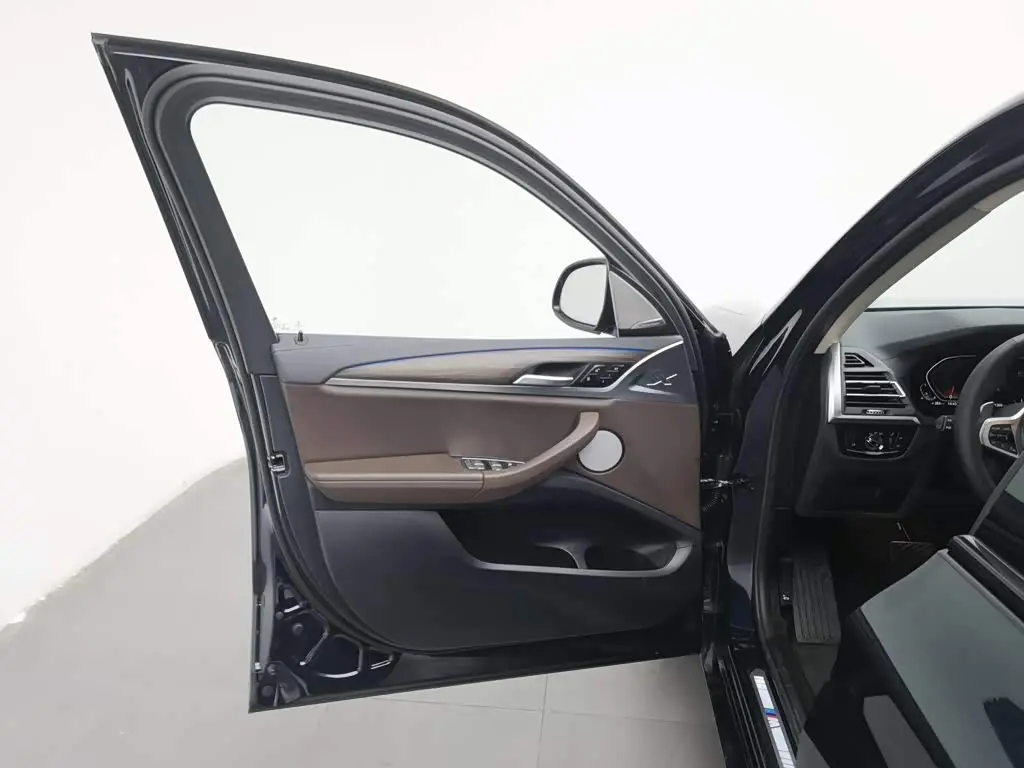 BMW X3 2021 — Şəkil 8/20