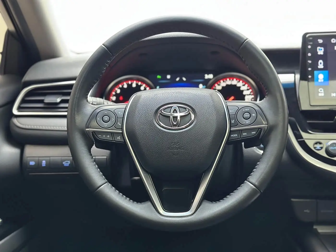 Toyota Camry 2022 — Photo 12/20