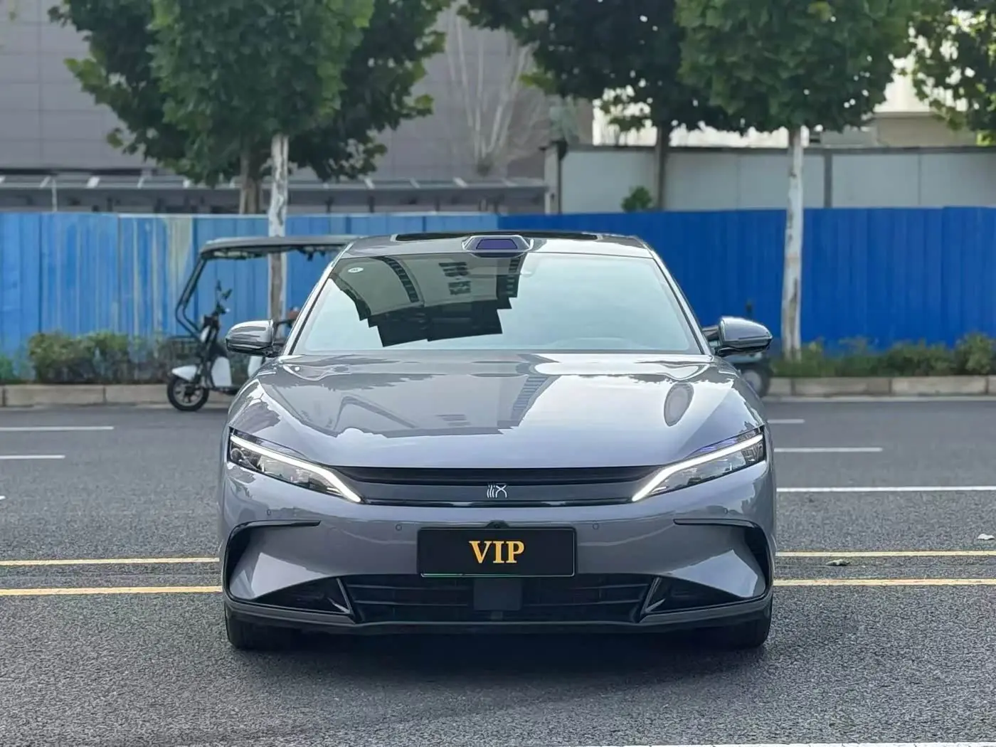 BYD Han 2025 — Photo 2/9