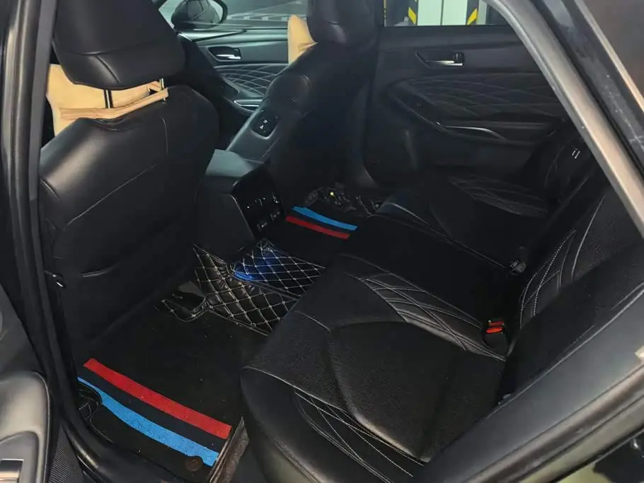 Toyota Avalon 2022 — Şəkil 11/16